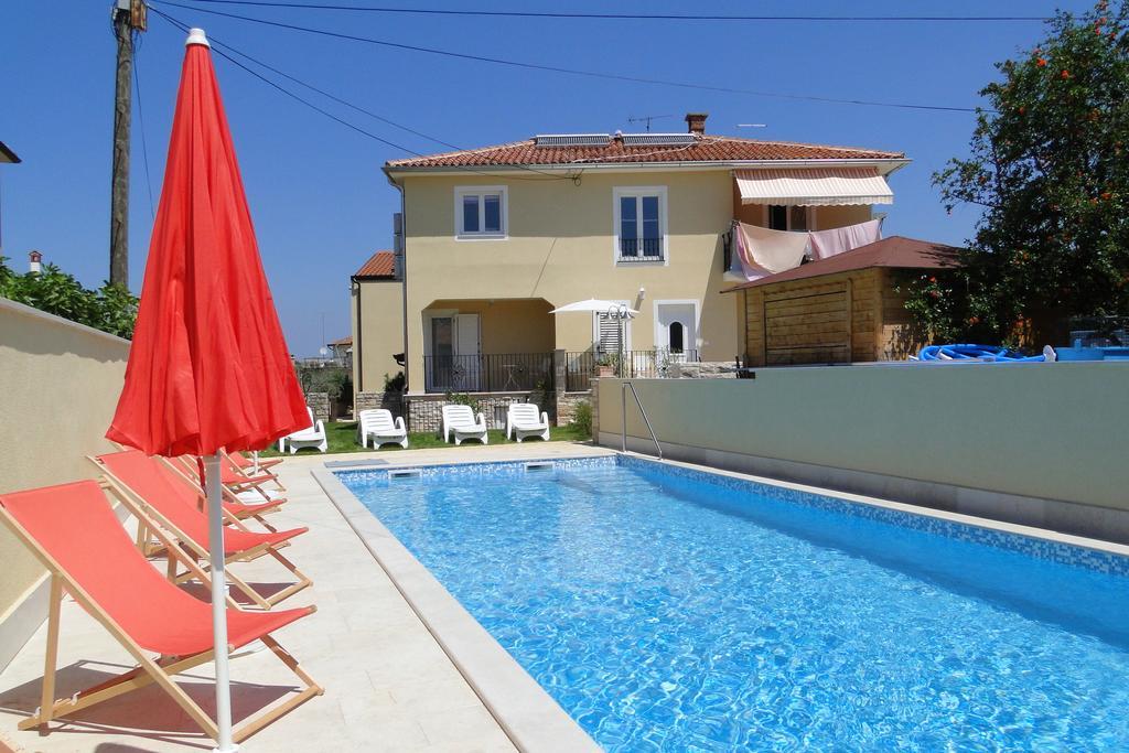Apartments Villa Ela Umag Ngoại thất bức ảnh