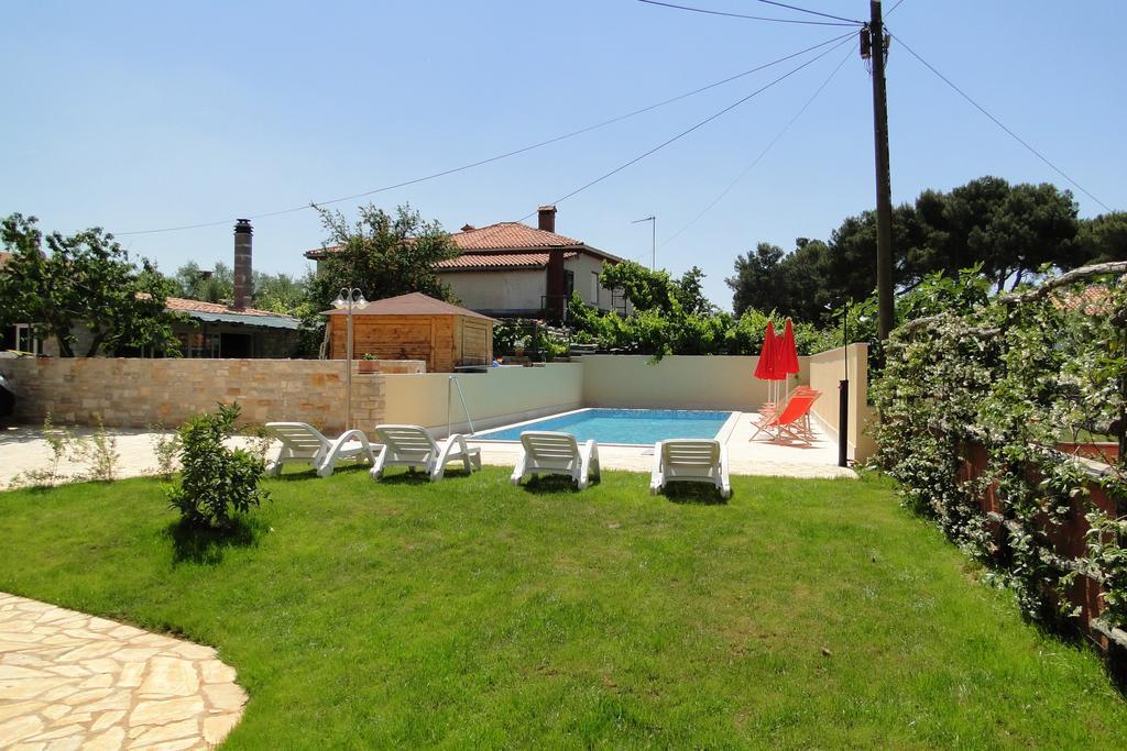 Apartments Villa Ela Umag Ngoại thất bức ảnh