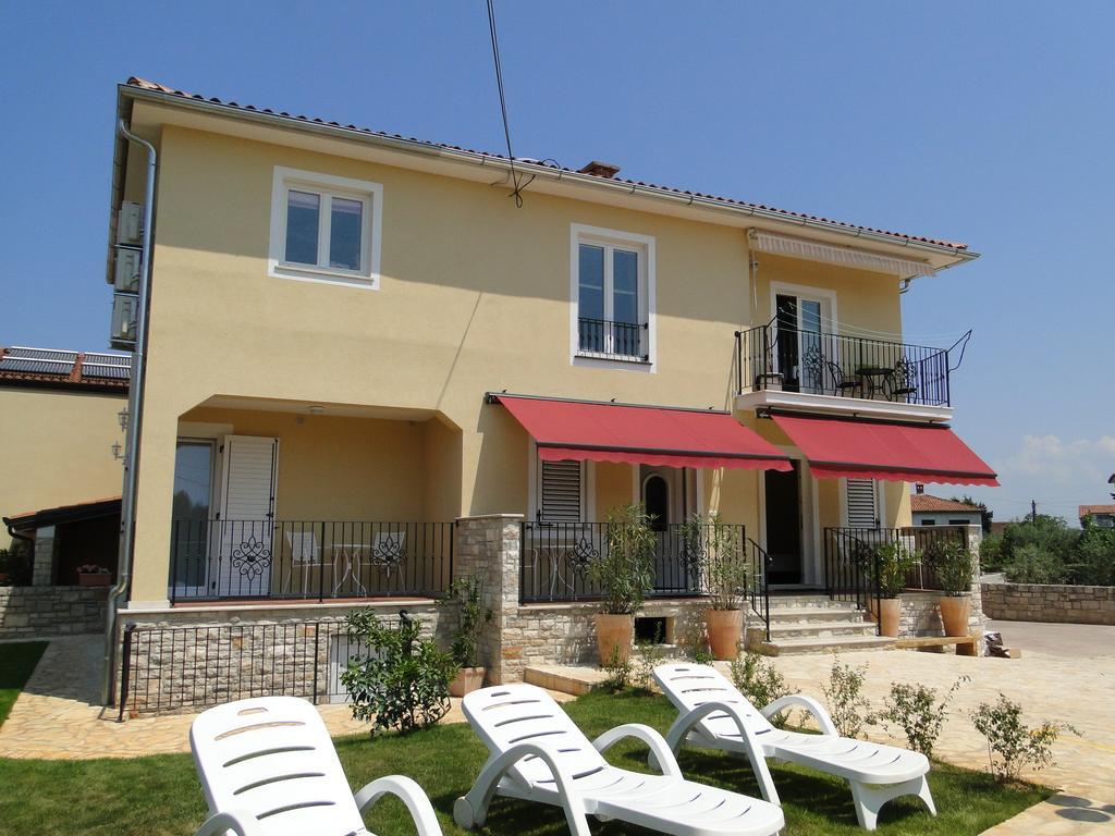 Apartments Villa Ela Umag Ngoại thất bức ảnh