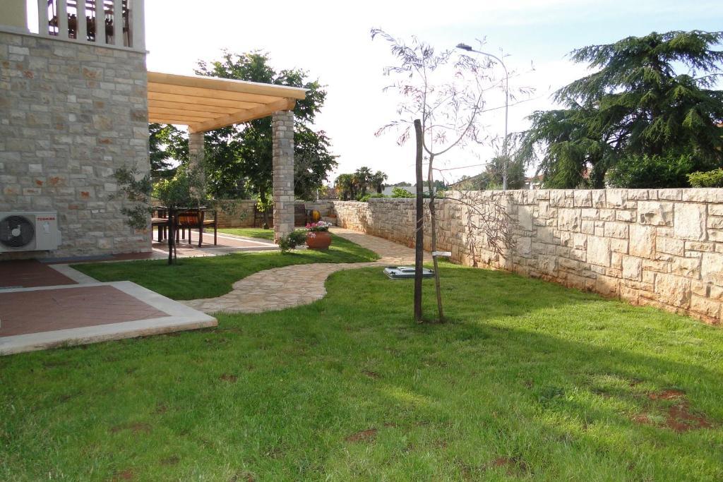 Apartments Villa Ela Umag Ngoại thất bức ảnh